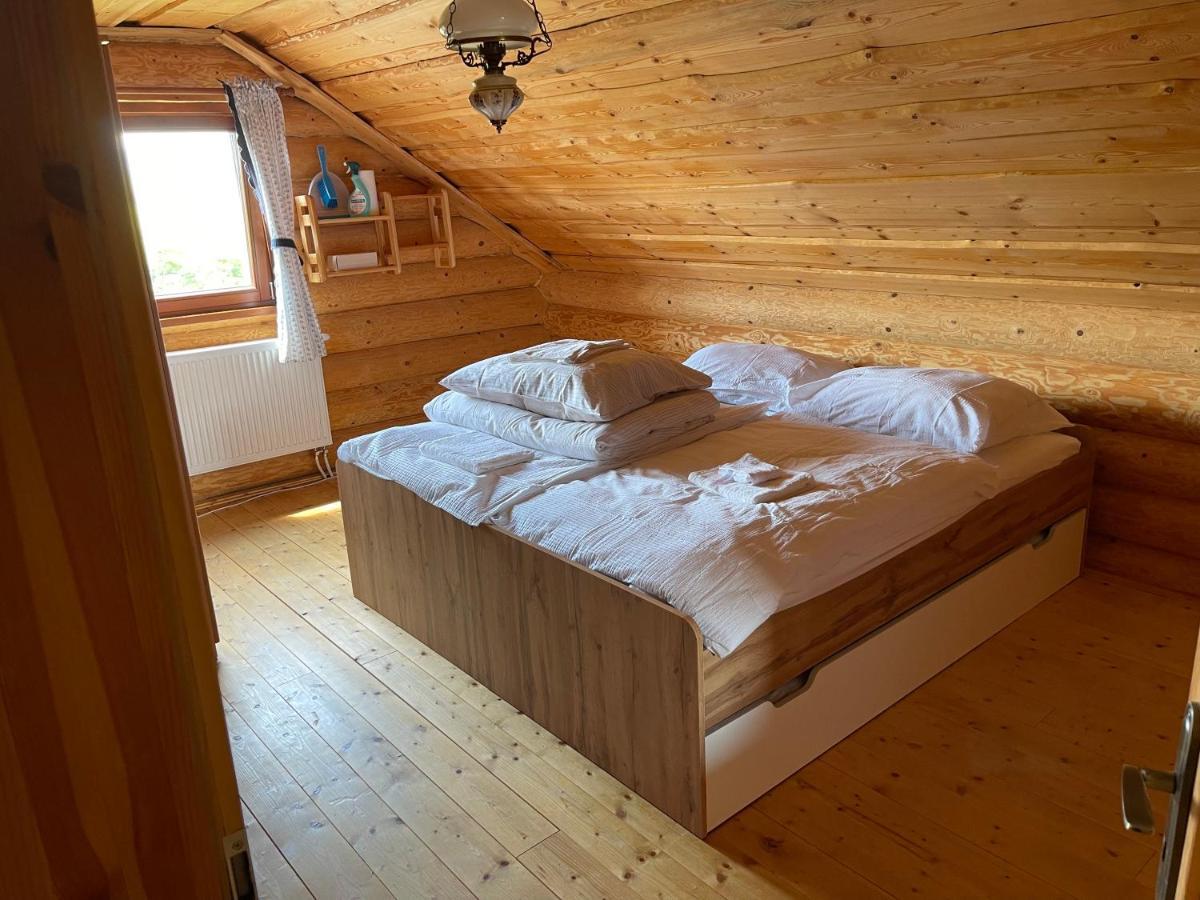 Trinity Log Cabin Wellness Resort Strba Exterior photo